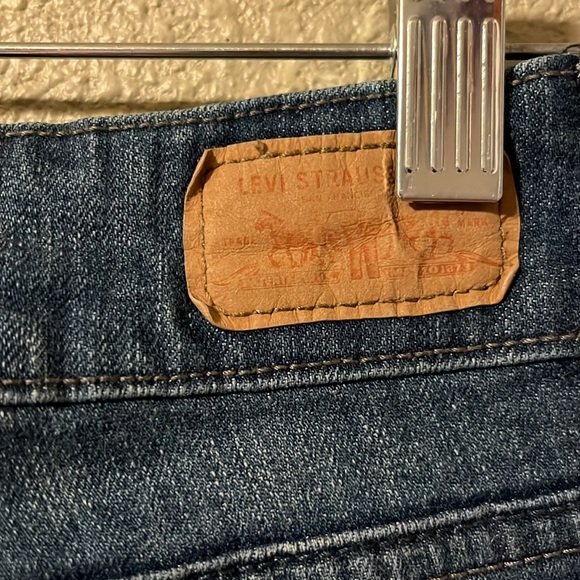 Levi’s 526 slender boot women’s jeans - Picture 7 of 9